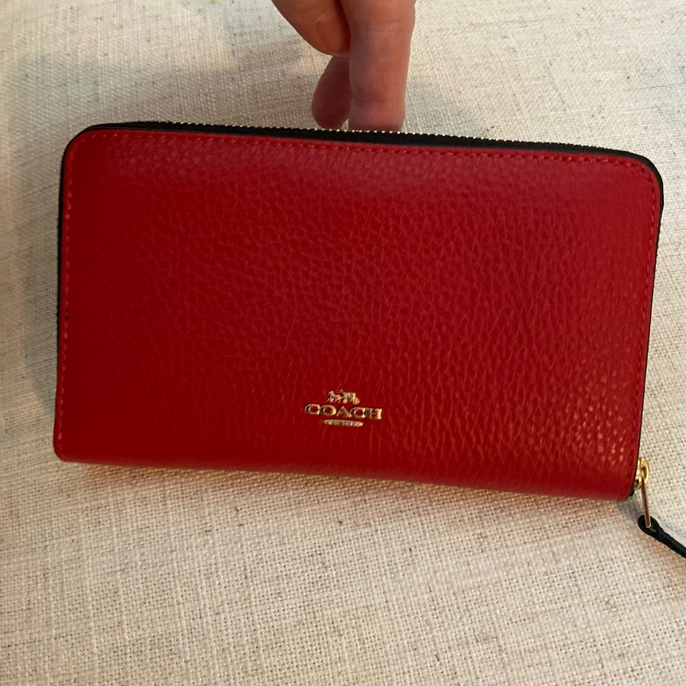 Coach Limited Edition Keith Haring Mickey Mouse wallet. NWT - Picture 2 of 12